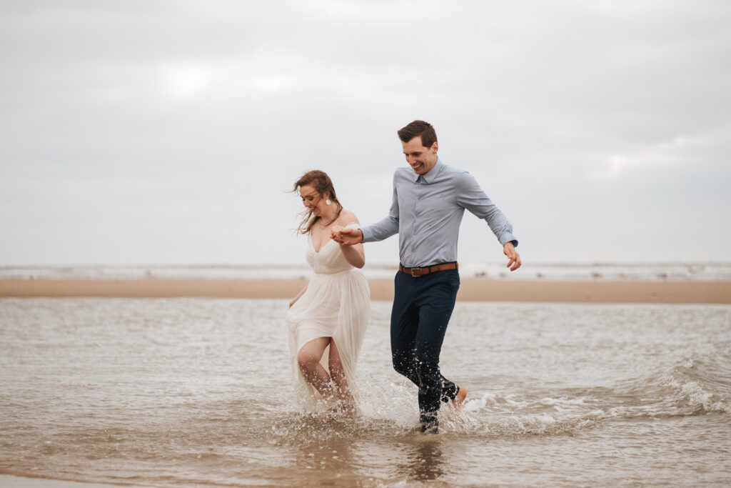 trouwfotograaf-utrecht-trouwen-op-het-strand